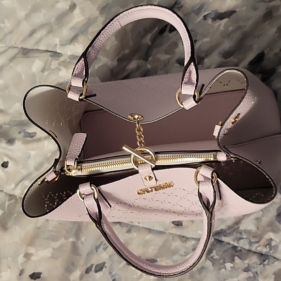 Amara Purple Guess purse - Picture 3 of 7